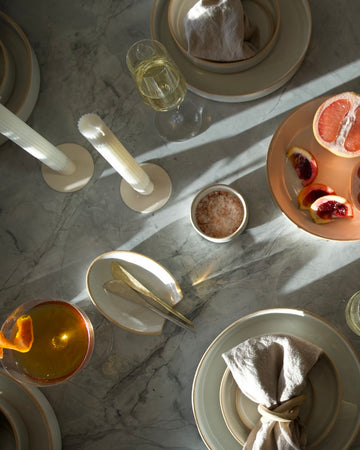 The Minimal Dinnerware Collection